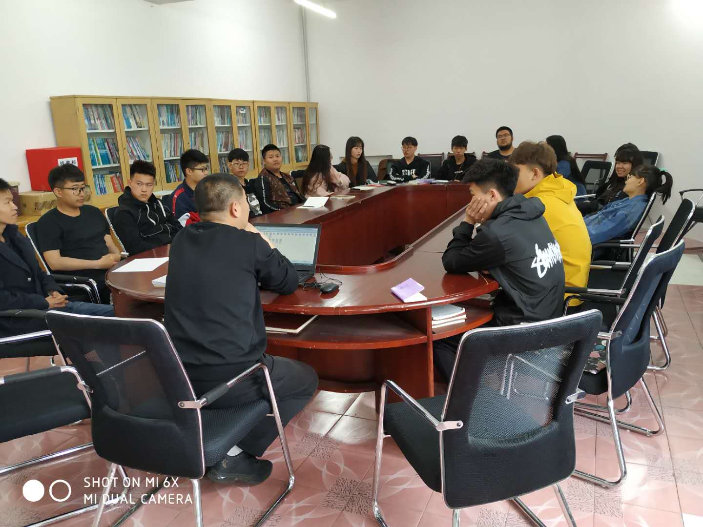 党支部书记讲党课 党支部书记讲党课