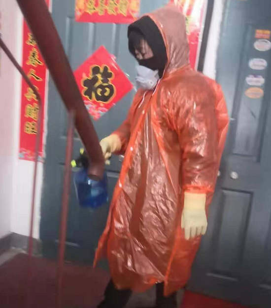 大学生志愿者勇担当__为疫情防控贡献青春力量