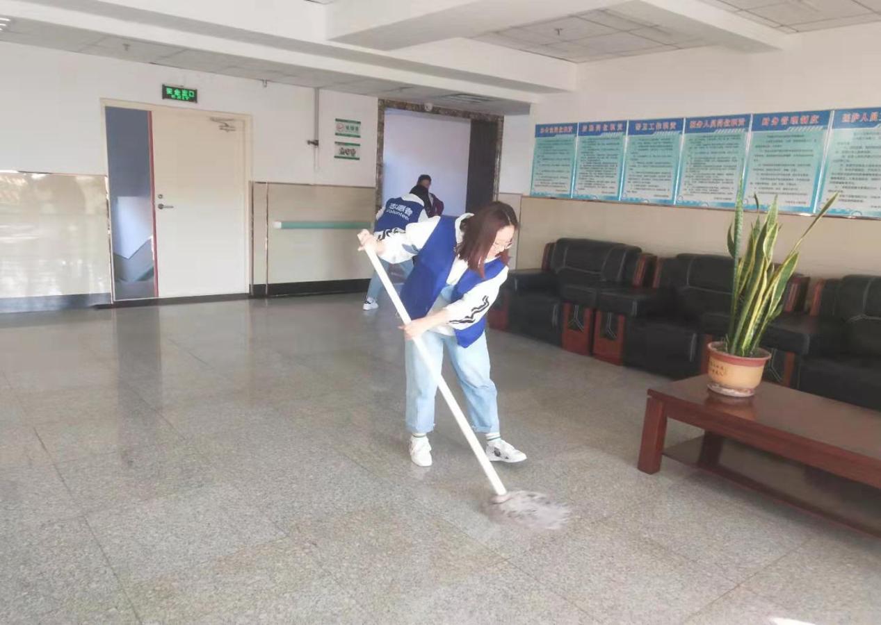 医学技术学院开展敬老院慰问活动