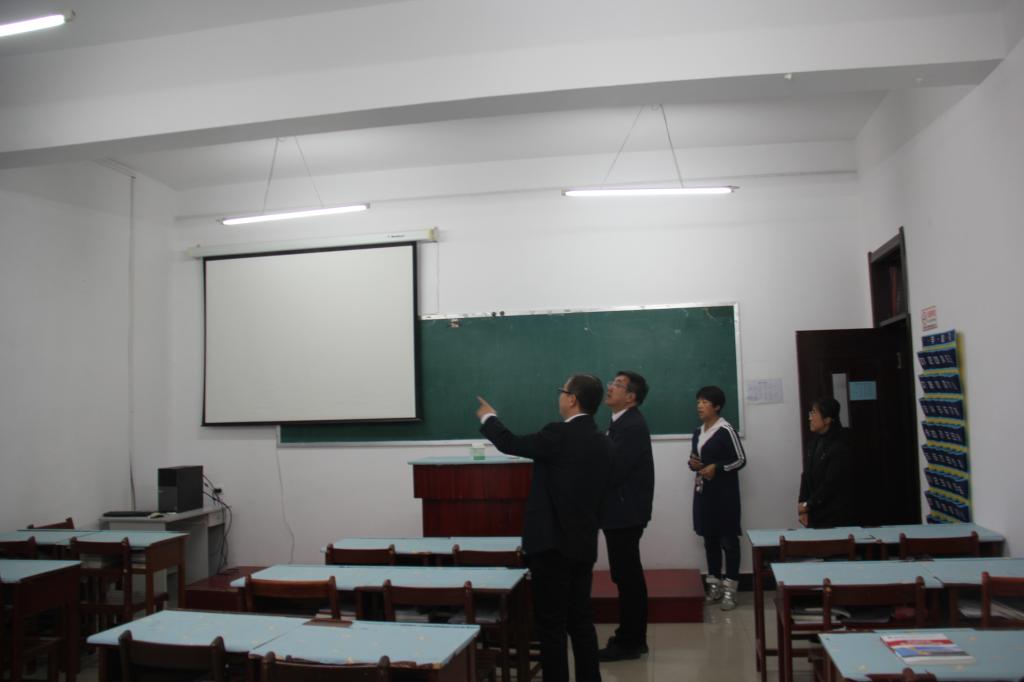 麻昌杰书记到旅游商务学院调研指导工作 麻昌杰书记到旅游商务学院调研指导工作