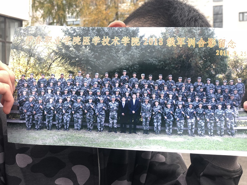 医学技术学院“忆军训_共联欢”-------教官欢送会