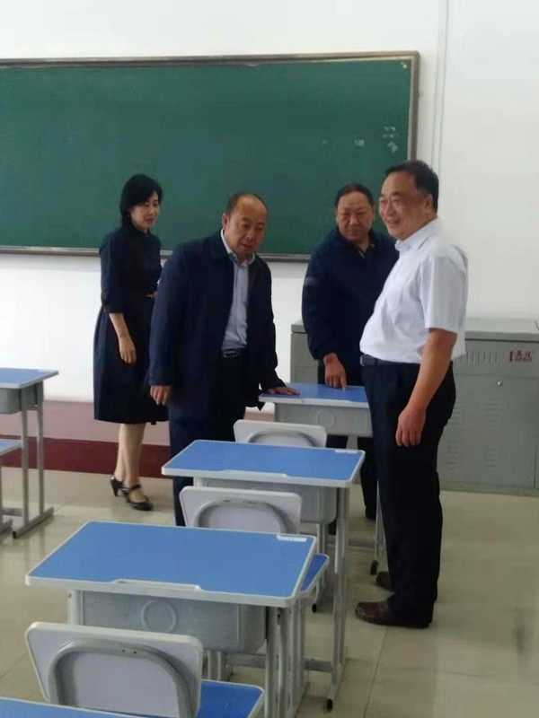 迎接新学期_开启新征程——新学期“标准化教室”联合大检查 迎接新学期_开启新征程——新学期“标准化教室”联合大检查