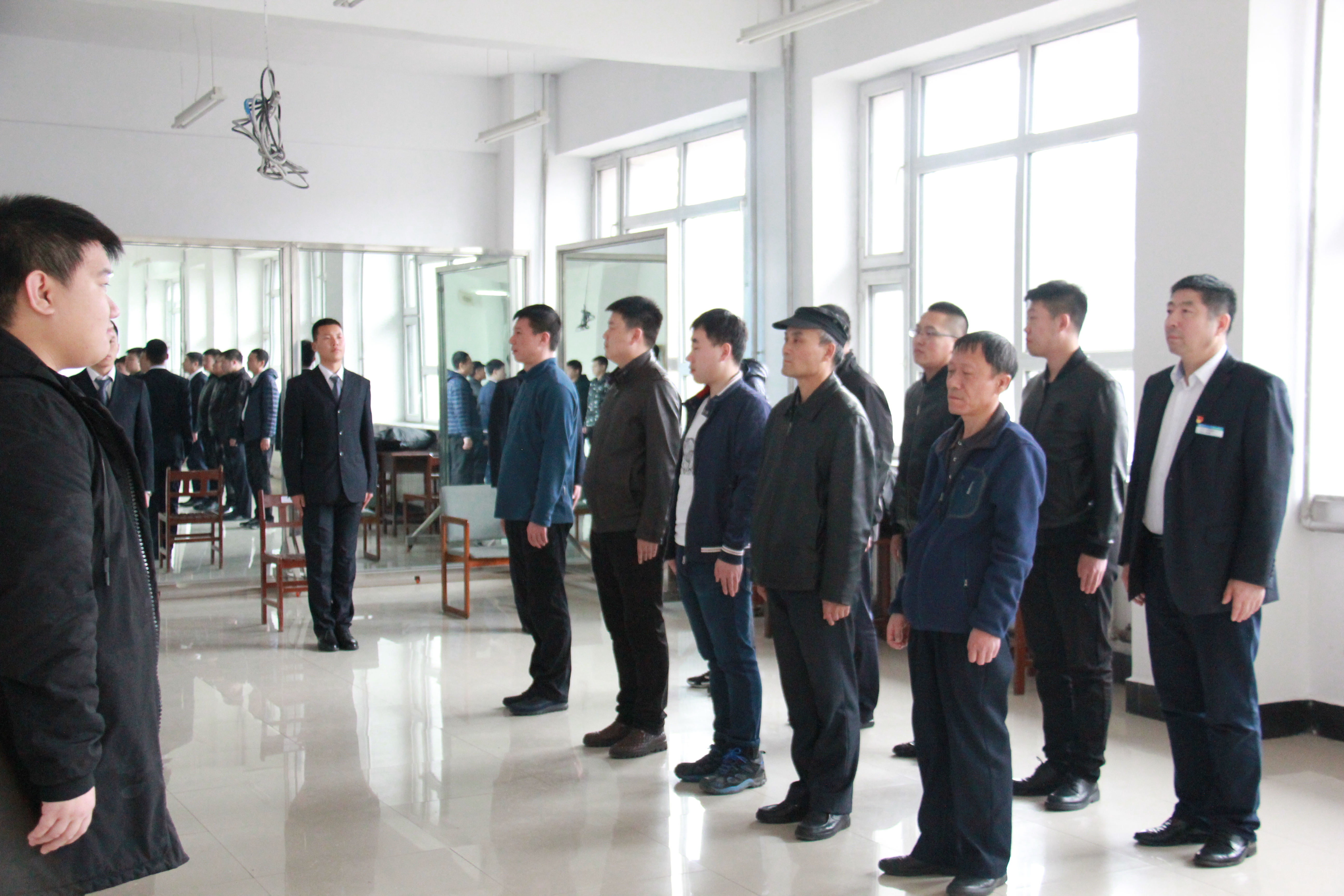 我院为伊春市行政资源中心进行政务礼仪培训